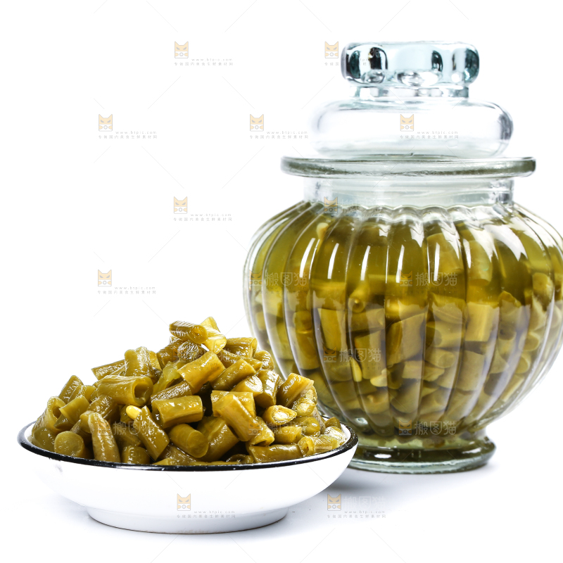 白底上的酸豆角