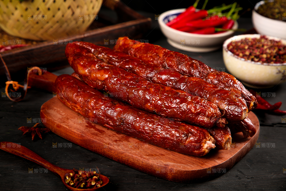 深底上的麻辣香肠