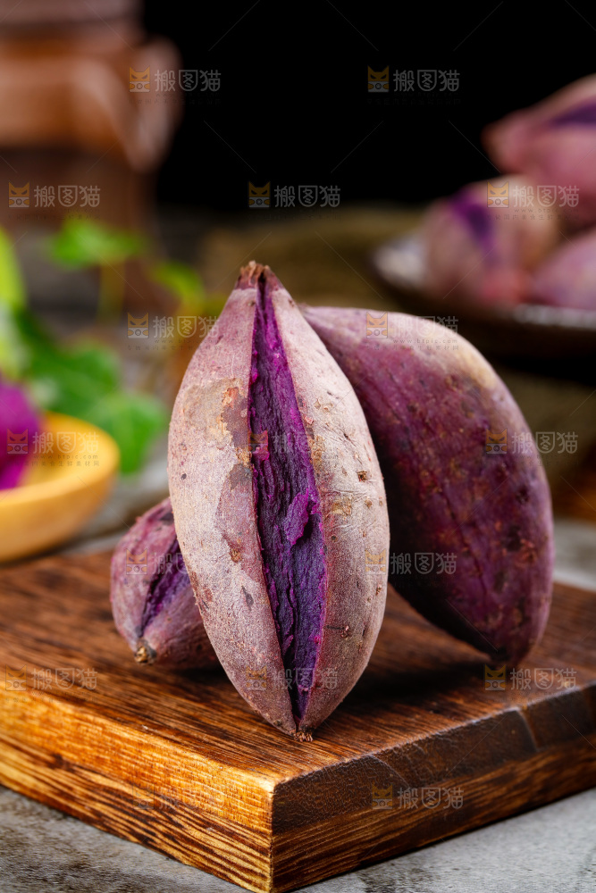 深底上的小紫薯