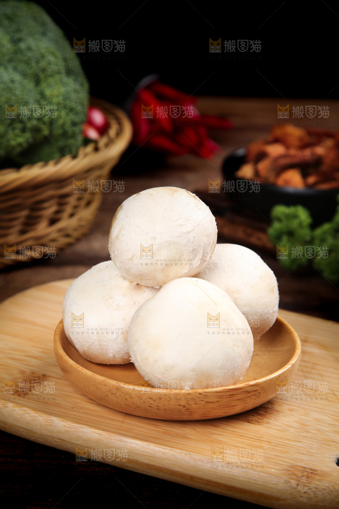 深底上的口蘑