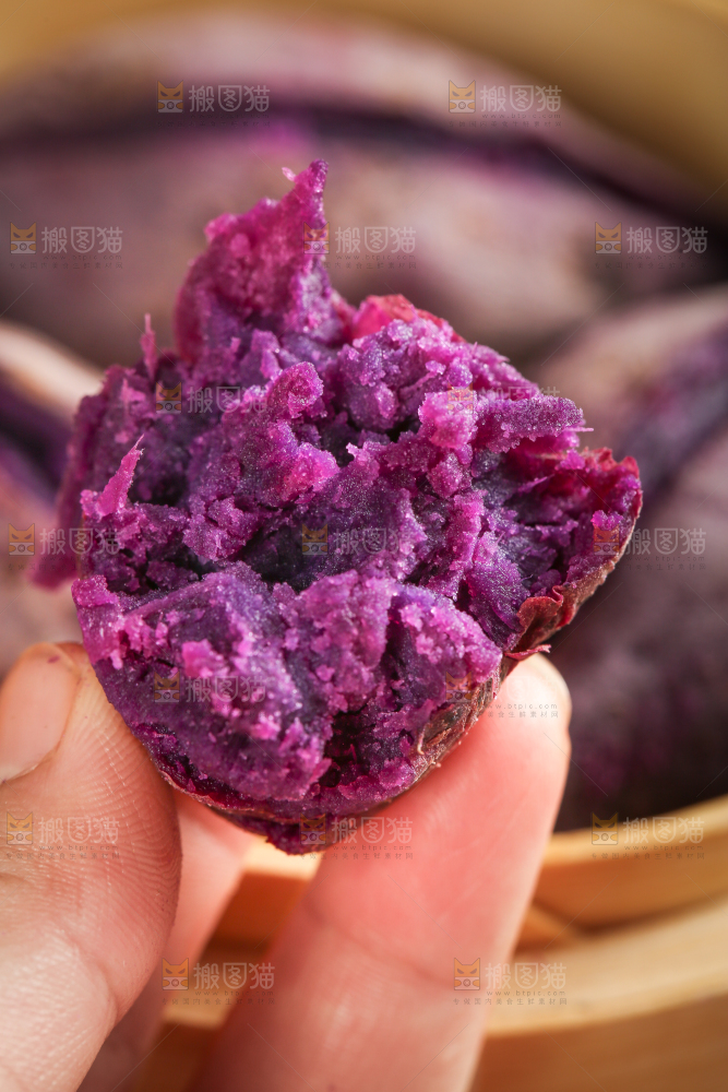 深底上的小紫薯