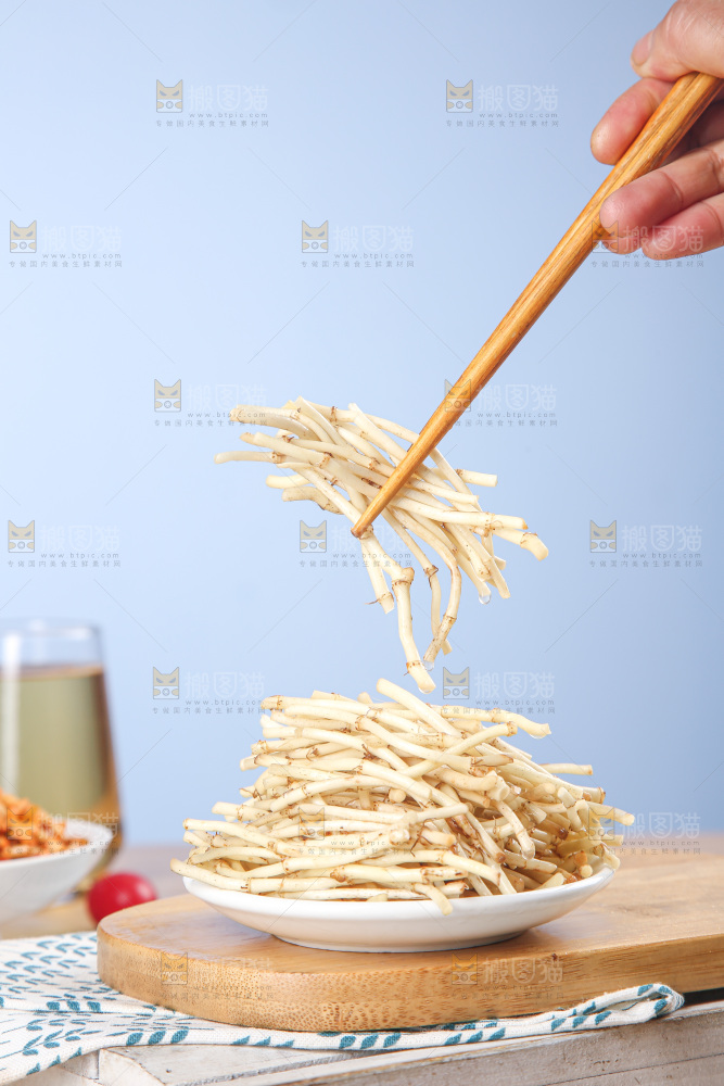 木底上的折耳根