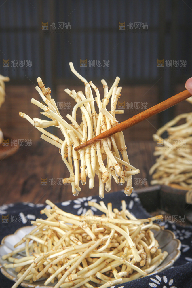 木底上的折耳根