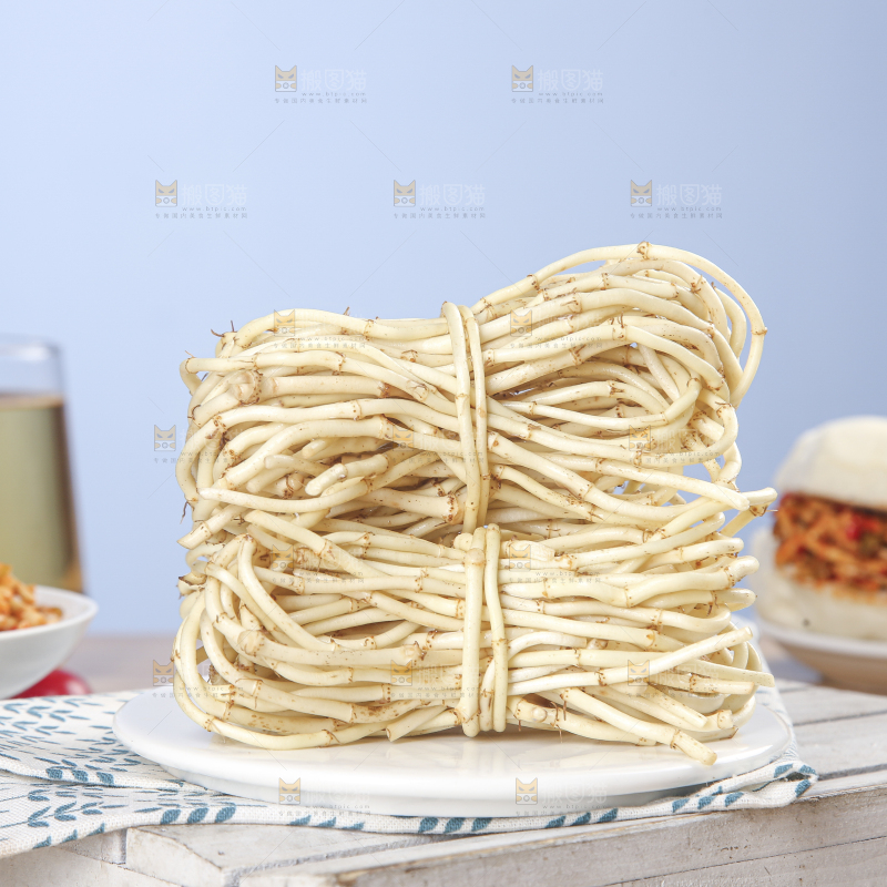 木底上的折耳根