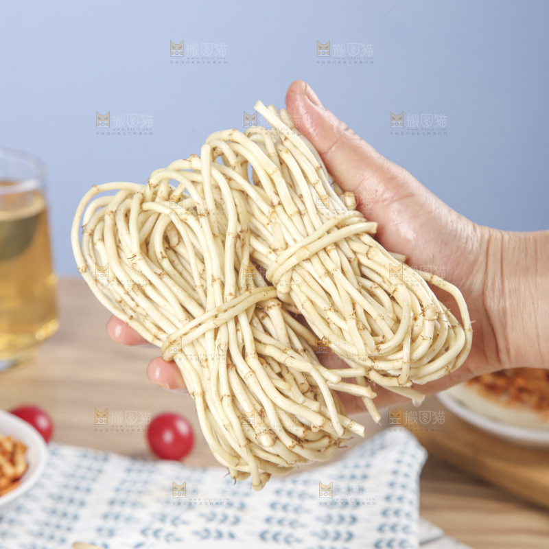 木底上的折耳根