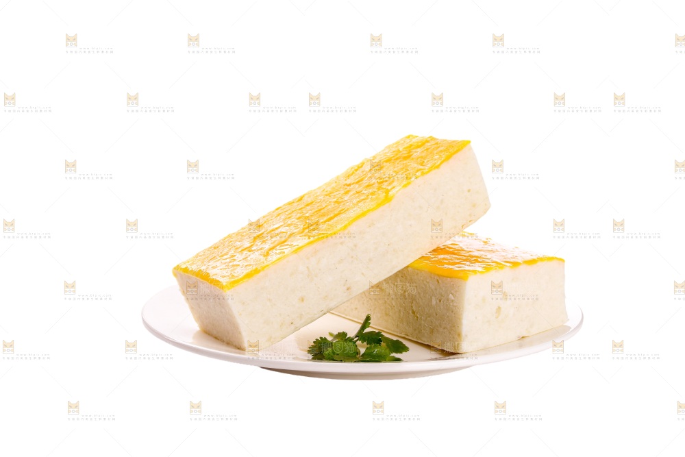 白底上的鱼糕