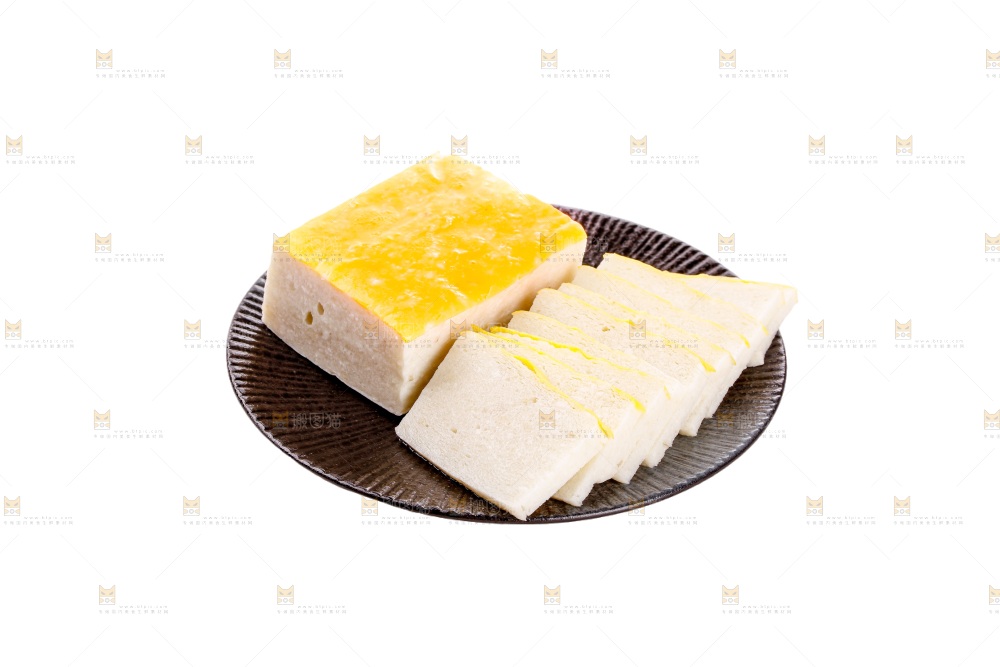 白底上的鱼糕