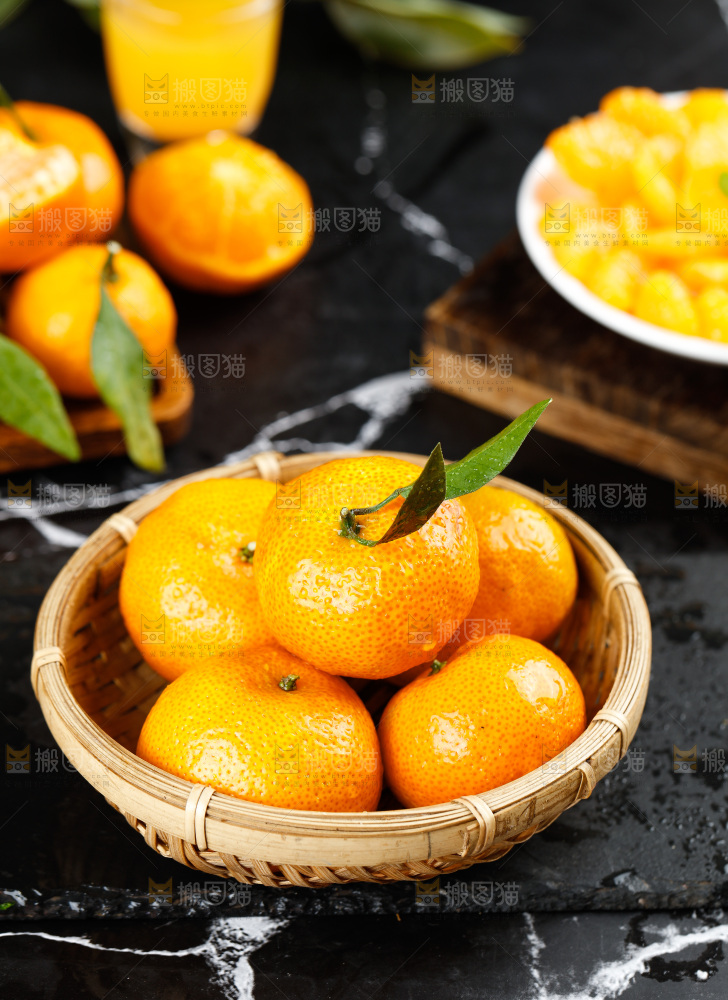 深底上的沙糖橘