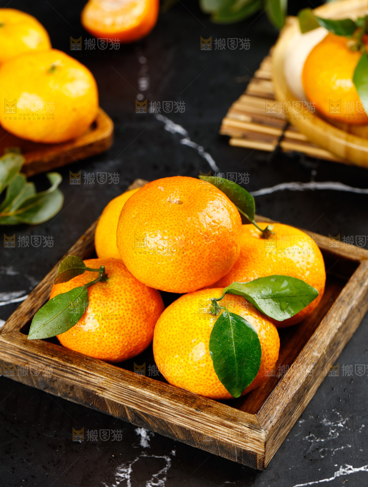 深底上的沙糖橘