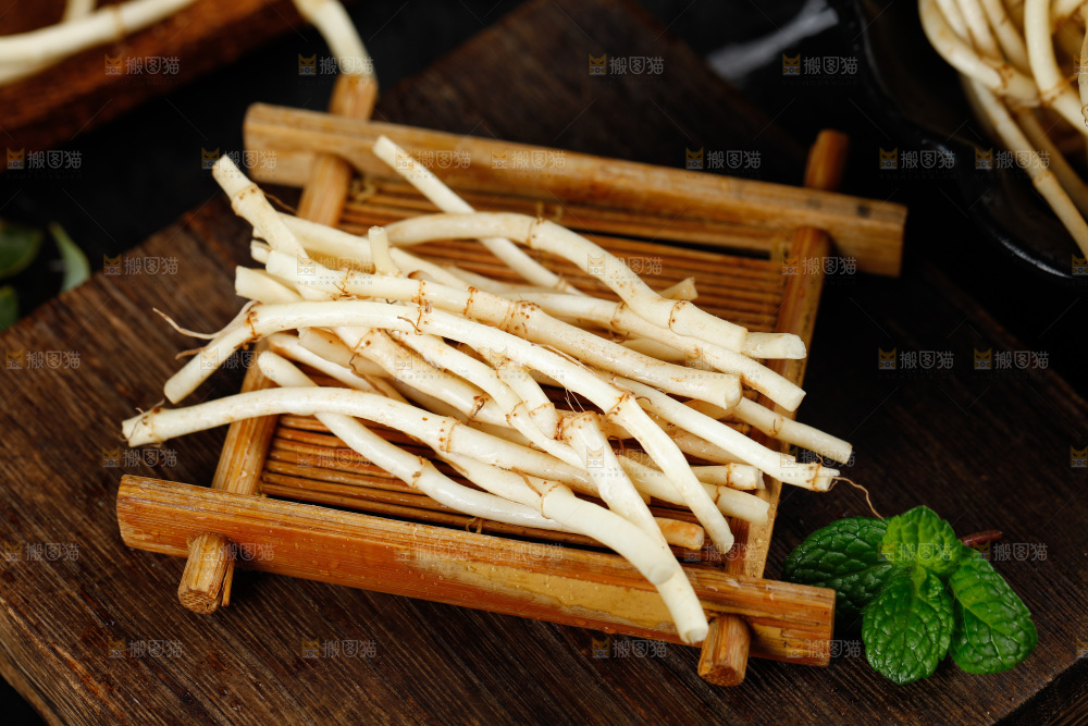 深底上的折耳根