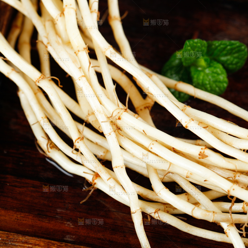 深底上的折耳根
