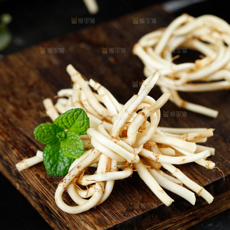 深底上的折耳根