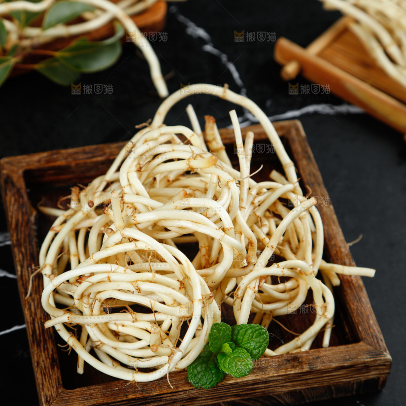 深底上的折耳根