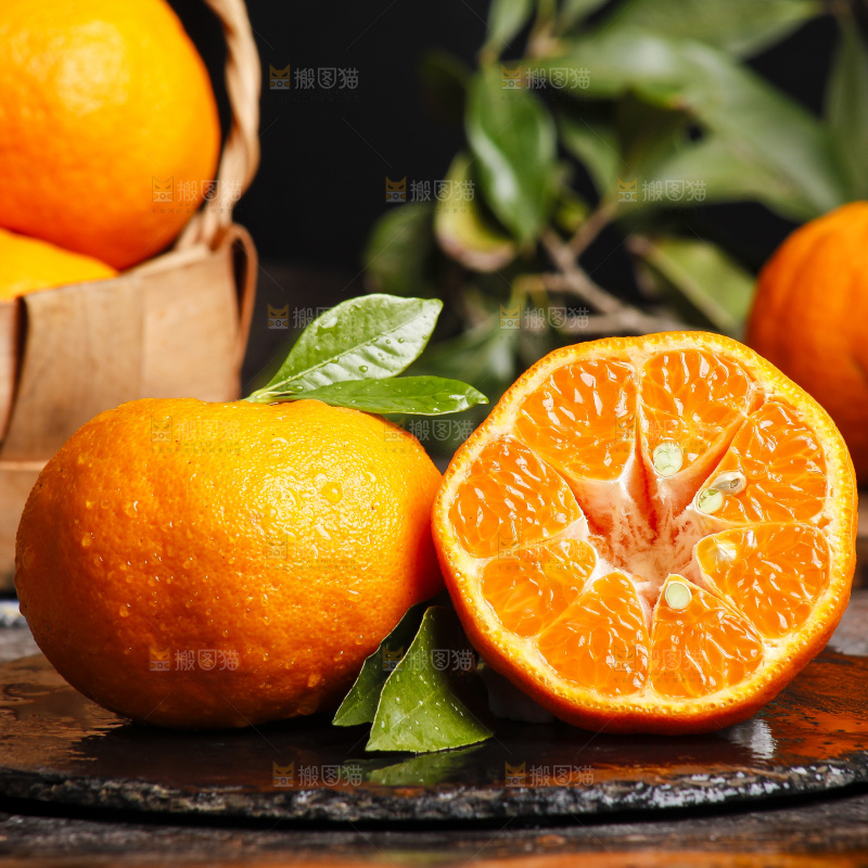 深底上的蜜桔