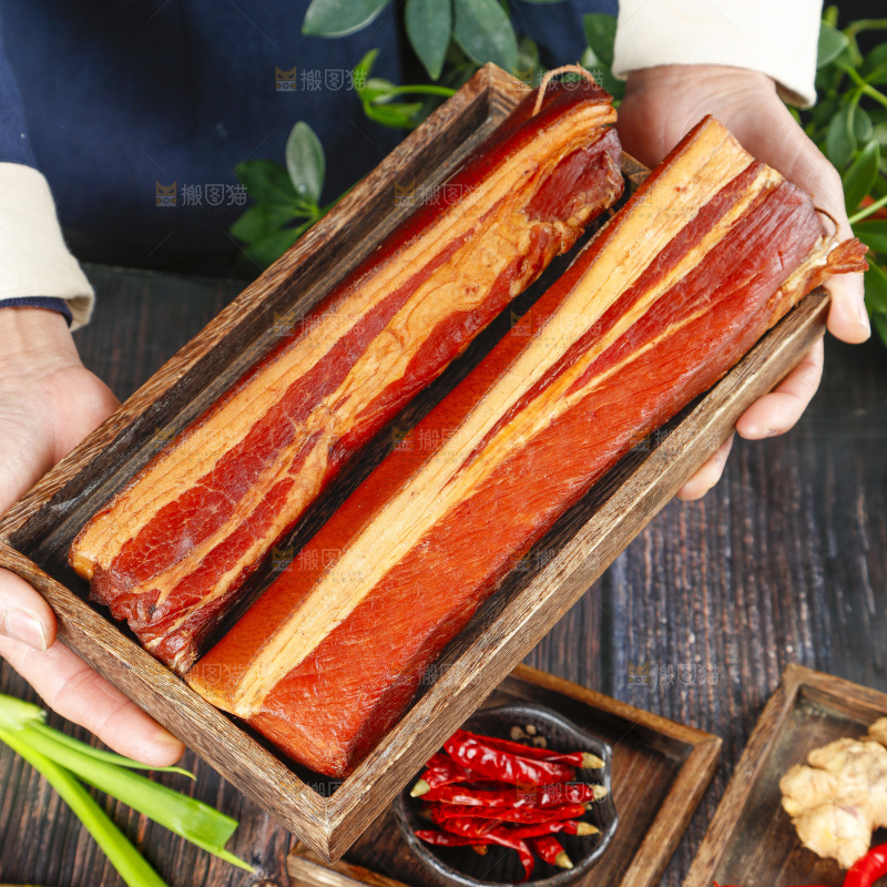 深底上的腊肉