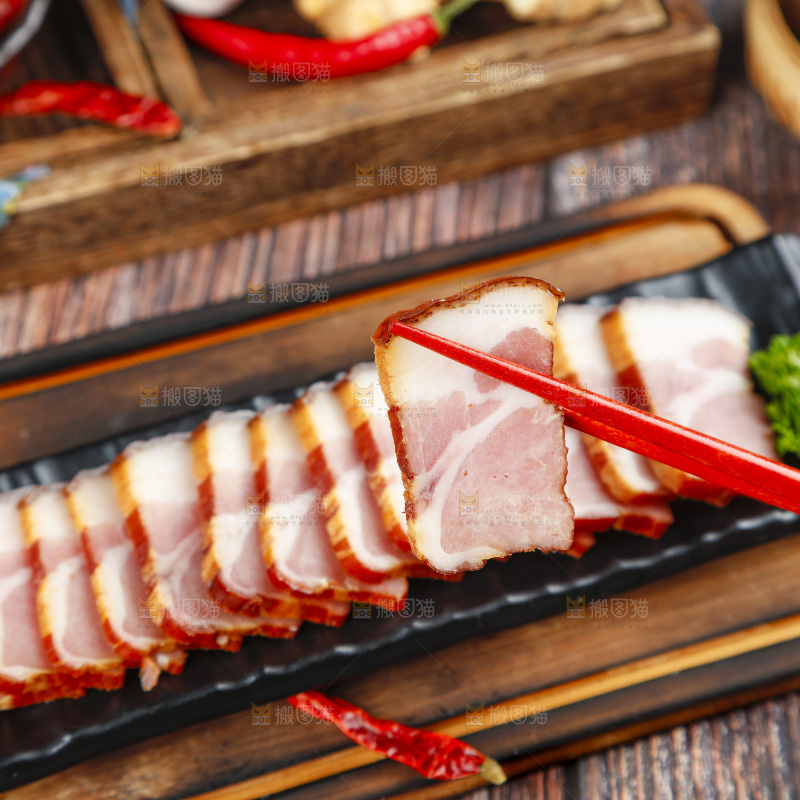 深底上的腊肉