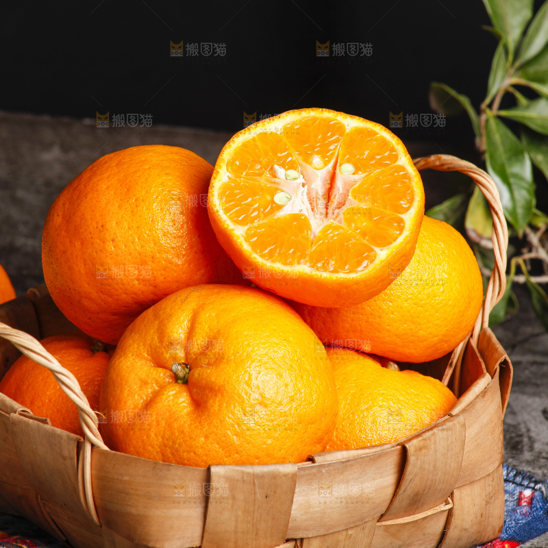 深底上的蜜桔