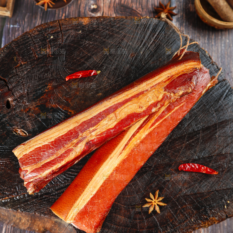深底上的腊肉