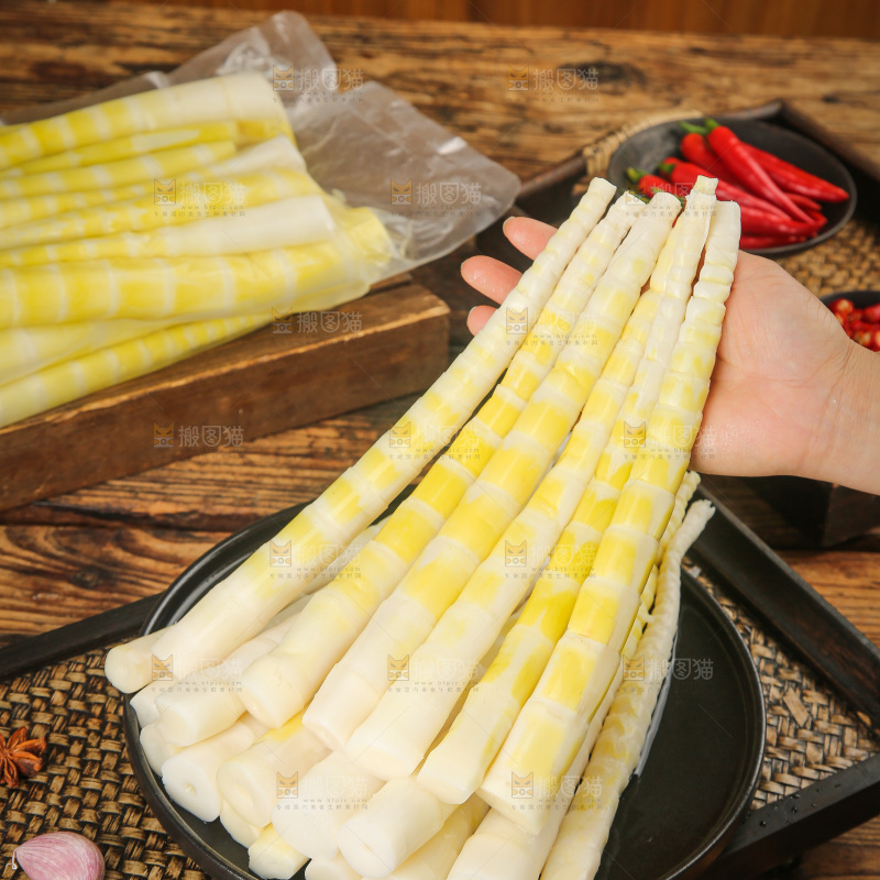 深底上的笋尖