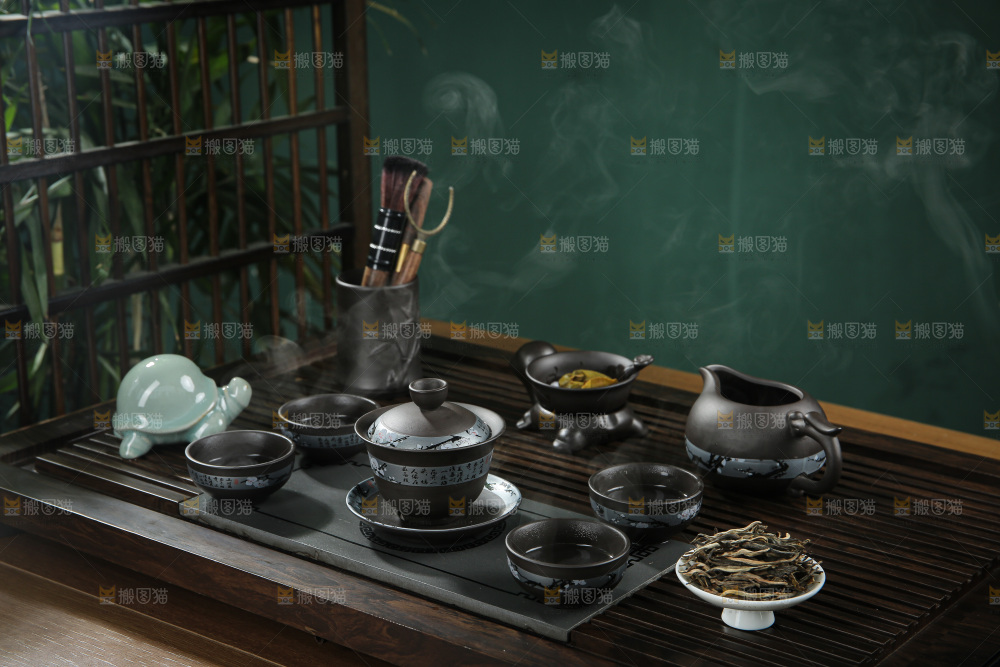 深底上的生普茶