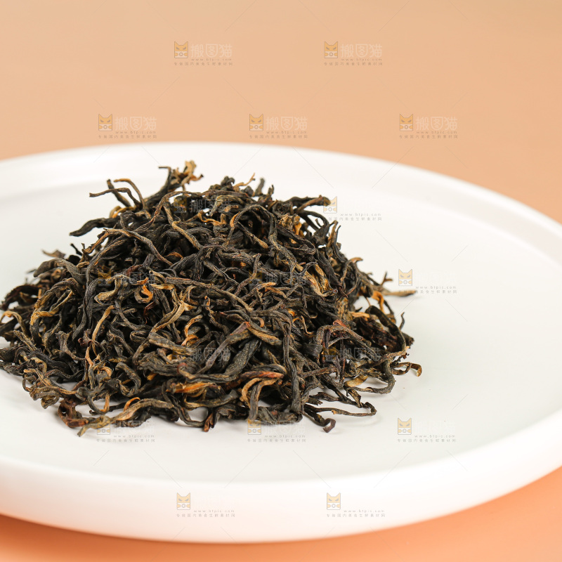 浅底上的有机红茶