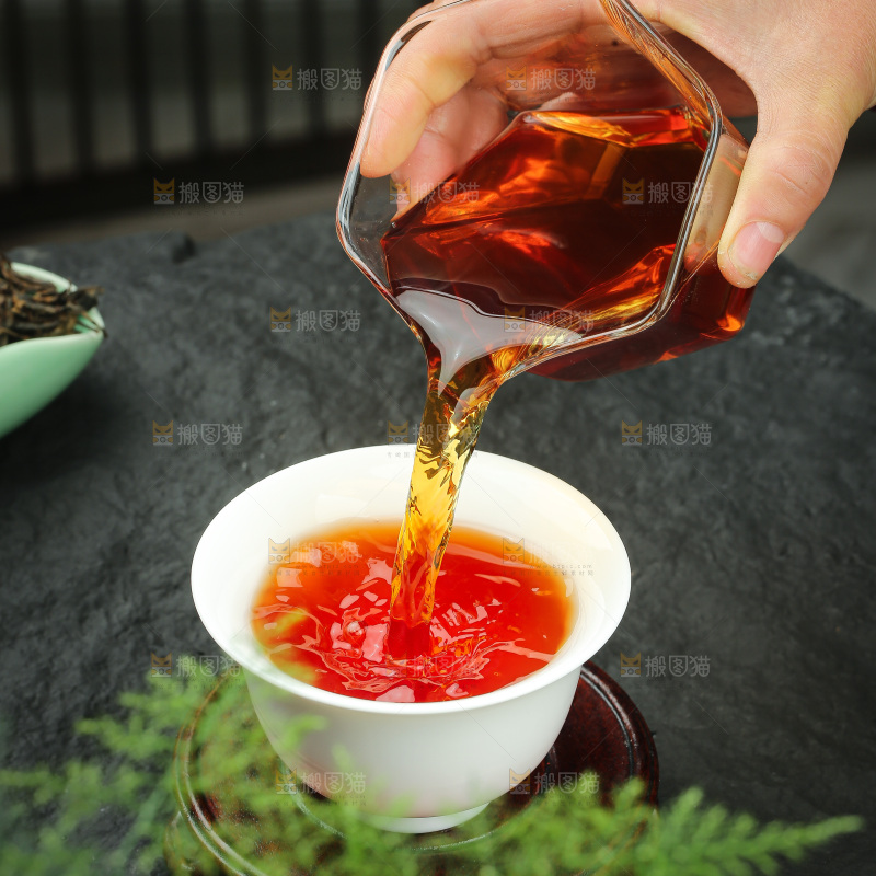 深底上的有机红茶