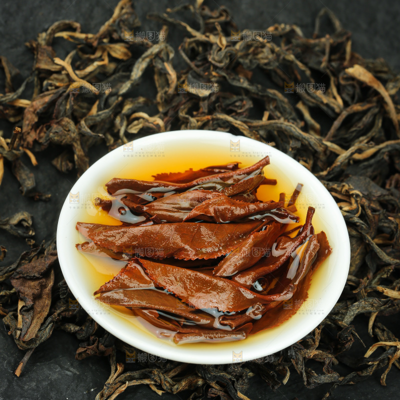深底上的有机红茶