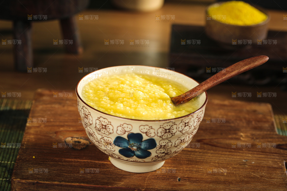 深底上的黄小米