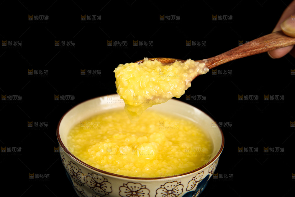 深底上的黄小米