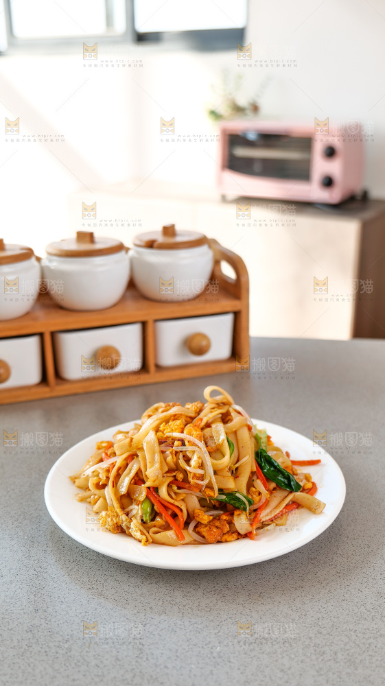 美食制作炒河粉