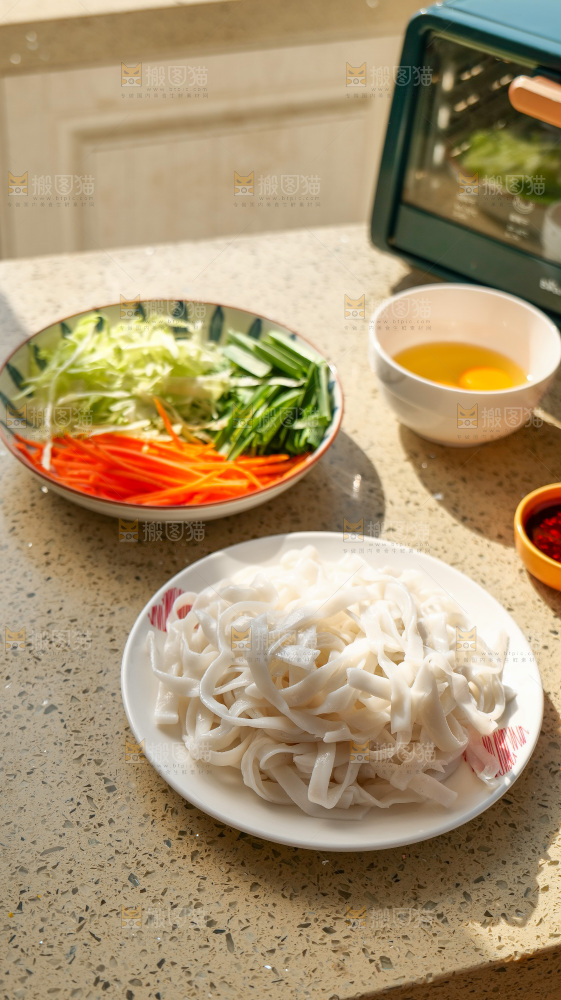 美食制作炒河粉