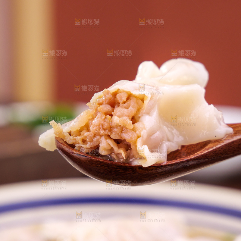 木底上的小金鱼馄饨