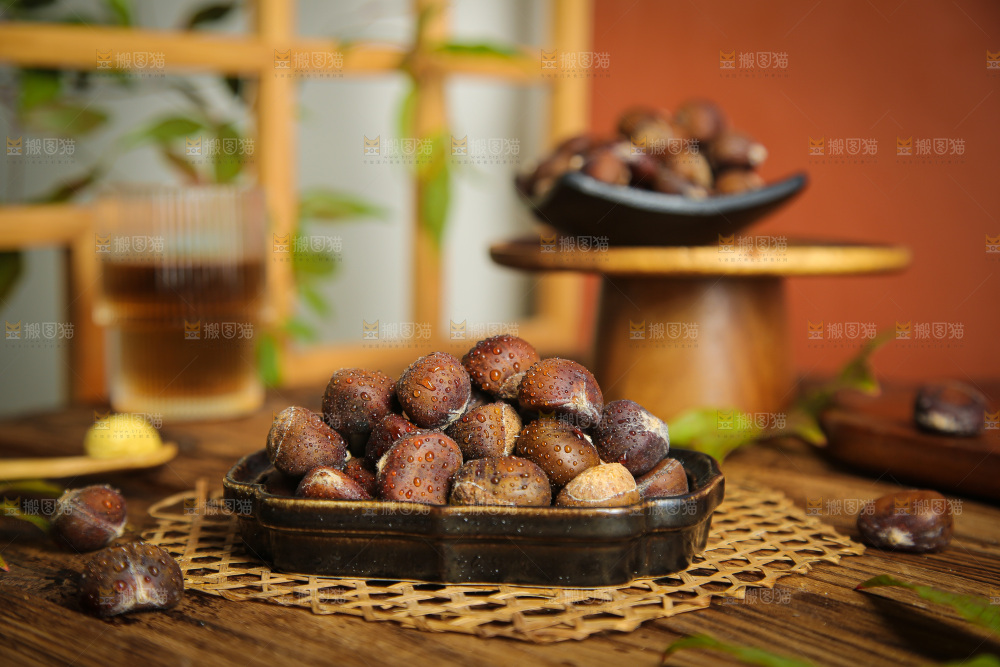 深底上的板栗仁