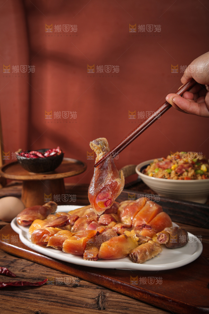 深底上的腊鸡