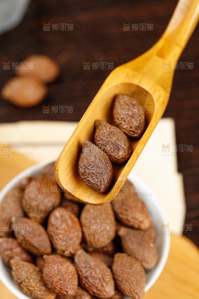 深底上的胖大海