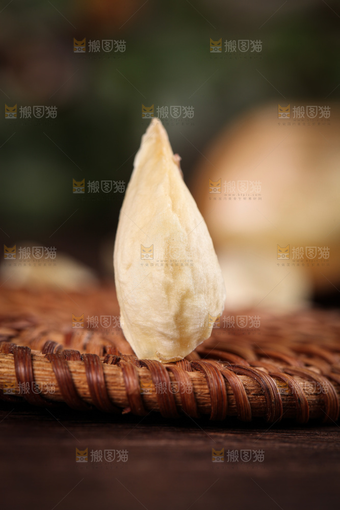 深底上的百合干