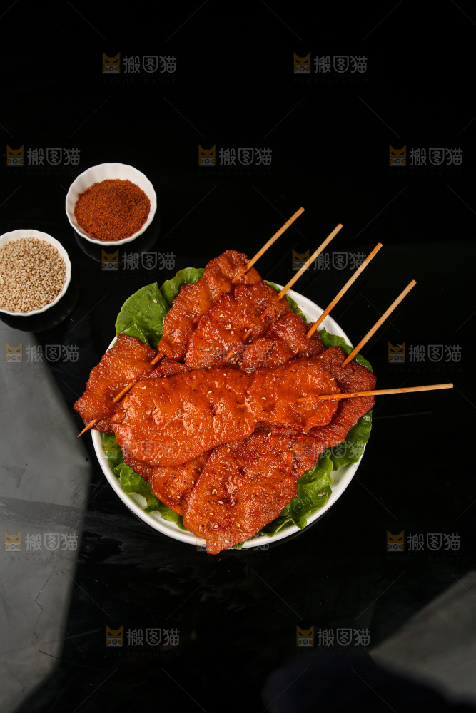 深底上的里脊肉