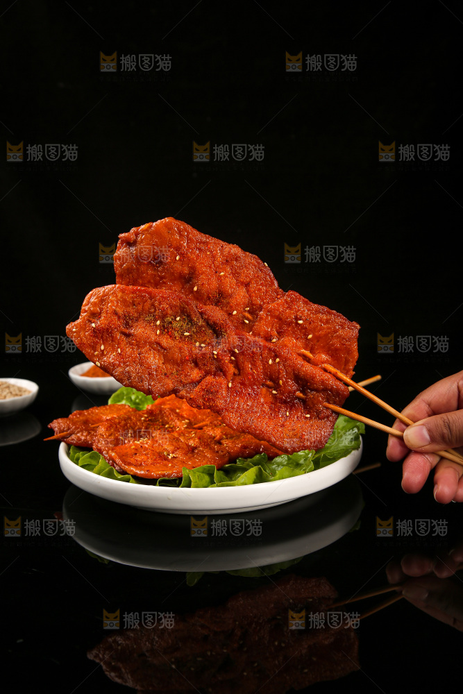 深底上的里脊肉
