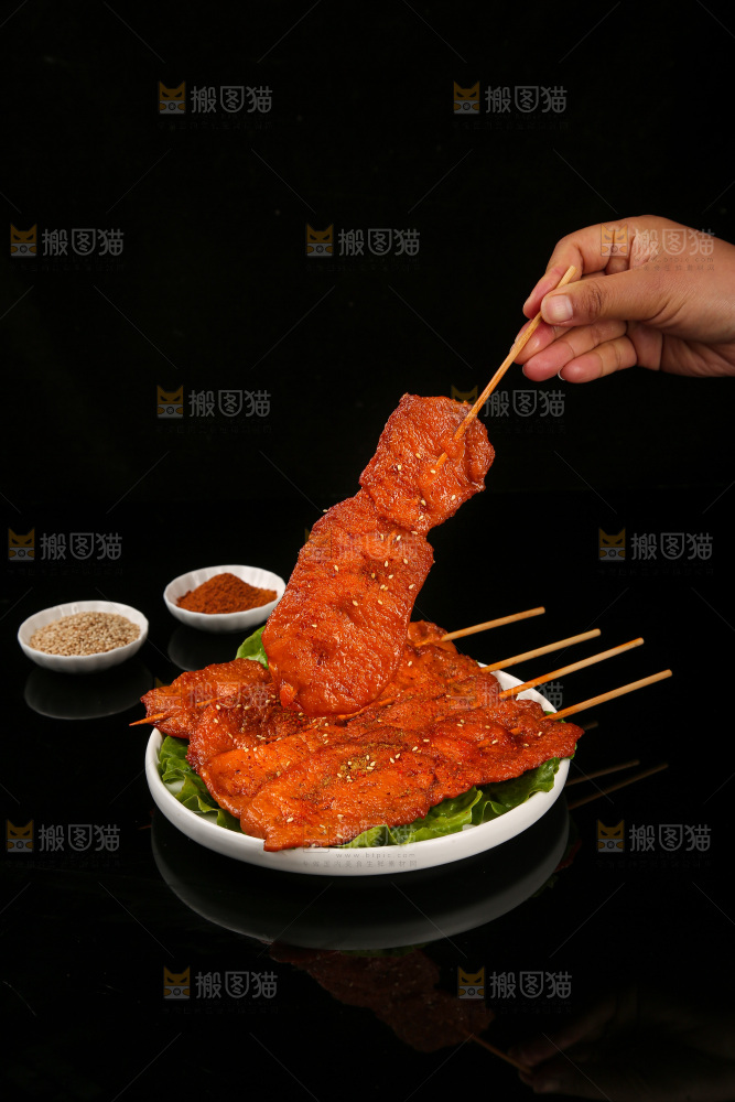 深底上的里脊肉