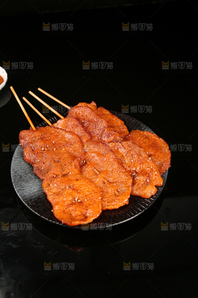 深底上的里脊肉