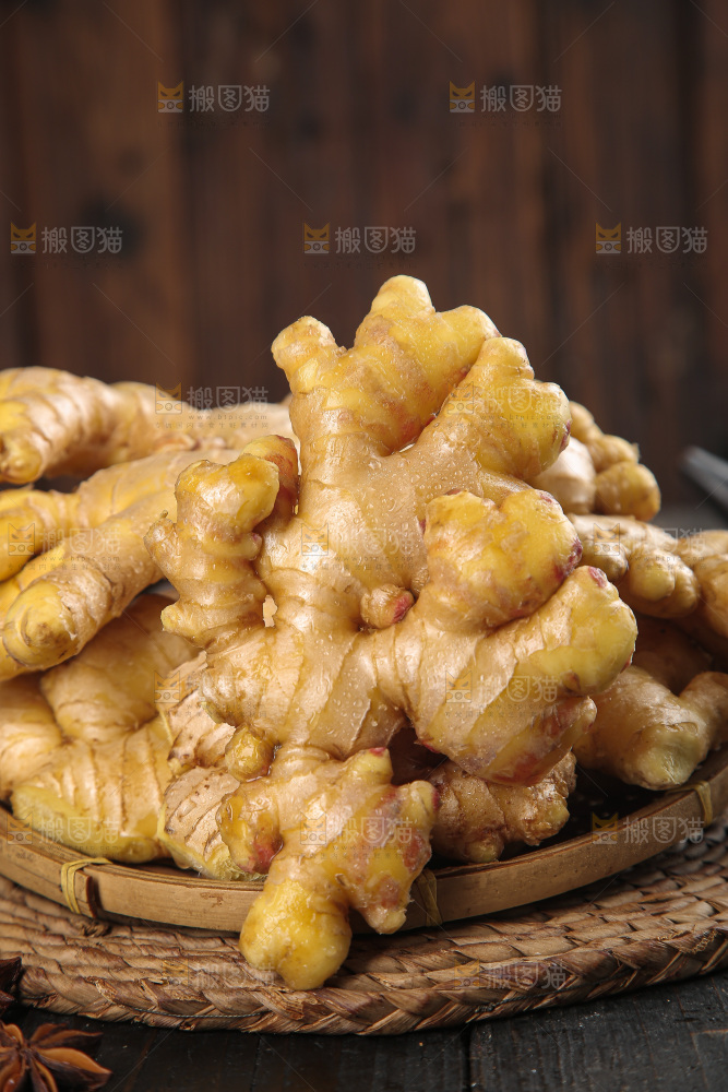 深底上的小黄姜