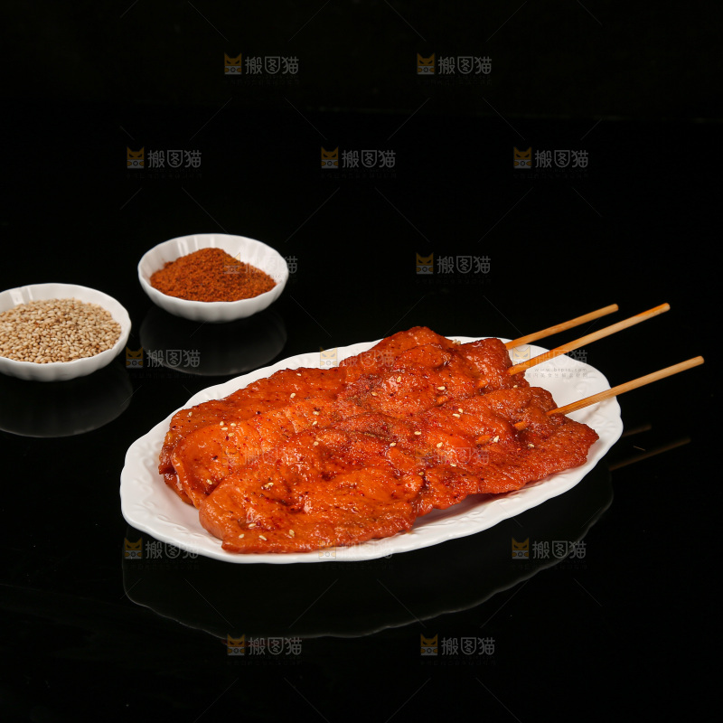 深底上的里脊肉