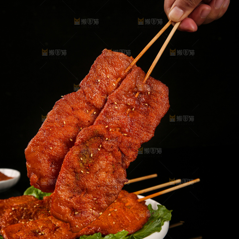 深底上的里脊肉