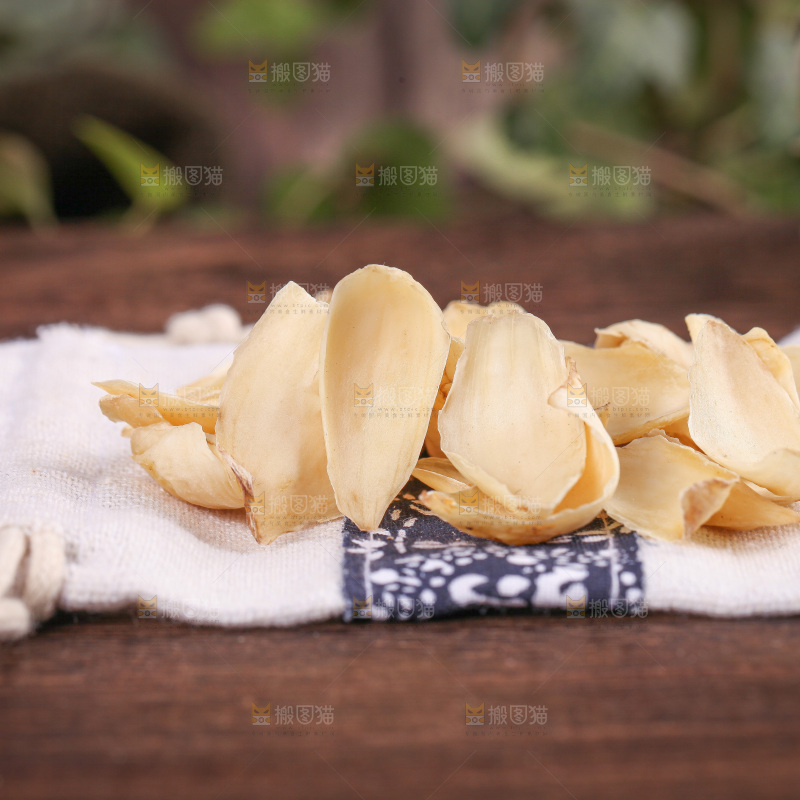 深底上的百合干
