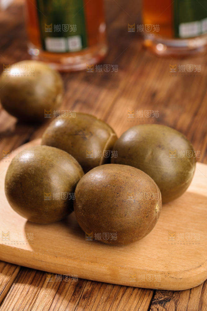 深底上的罗汉果