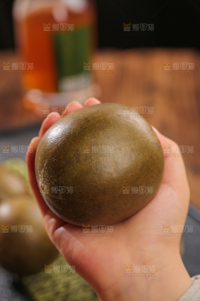 深底上的罗汉果