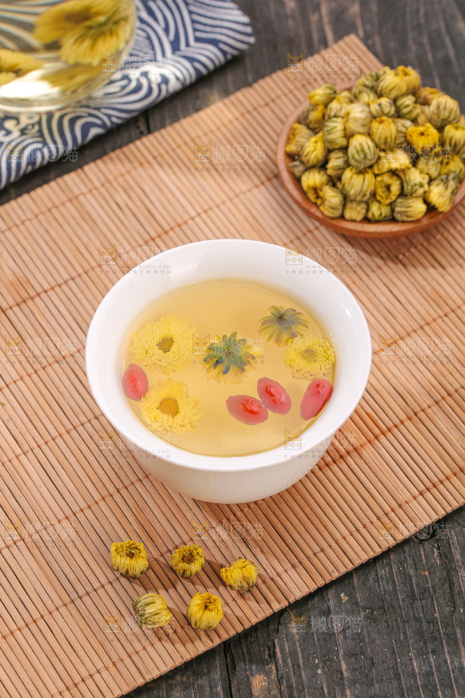 深底上的胎菊