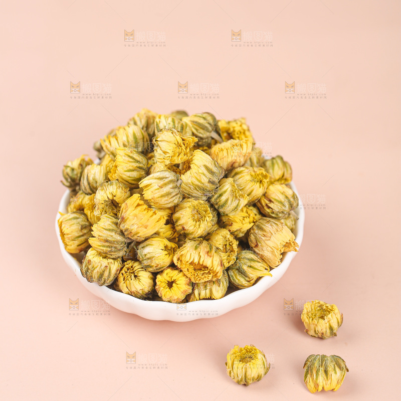 浅底上的胎菊