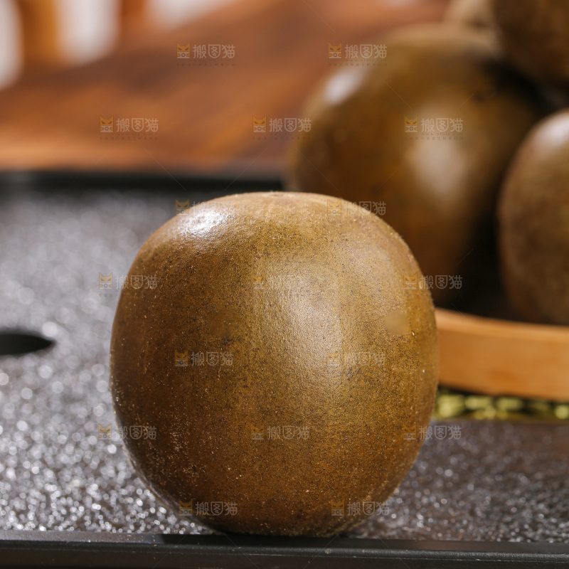 深底上的罗汉果