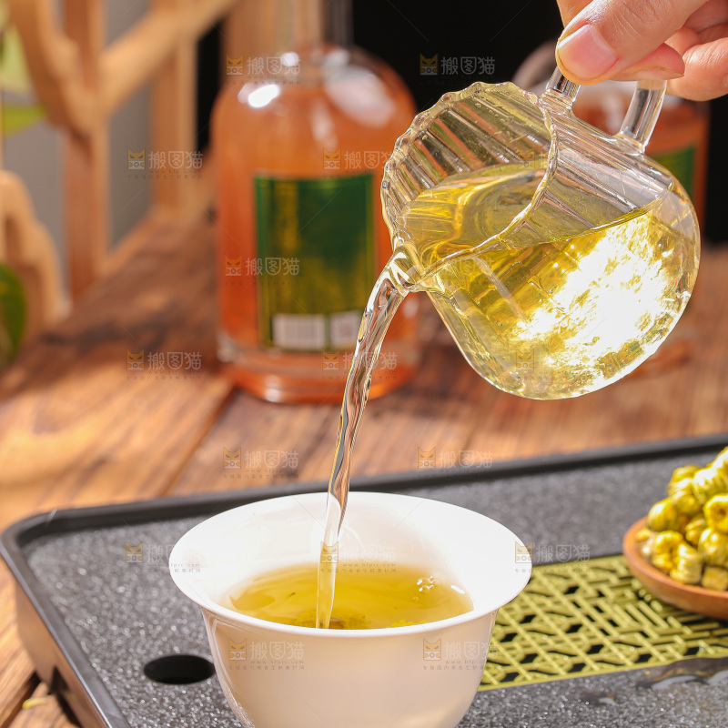 深底上的胎菊